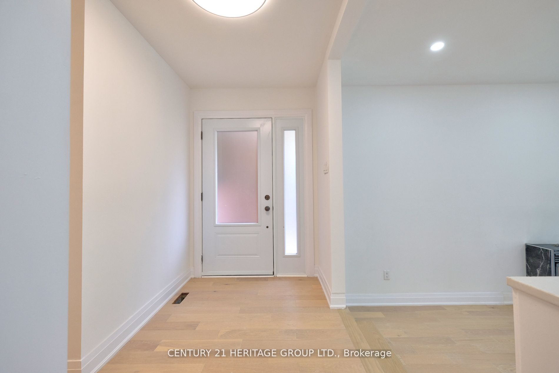 1156 Falgarwood Drive, #Main Fl