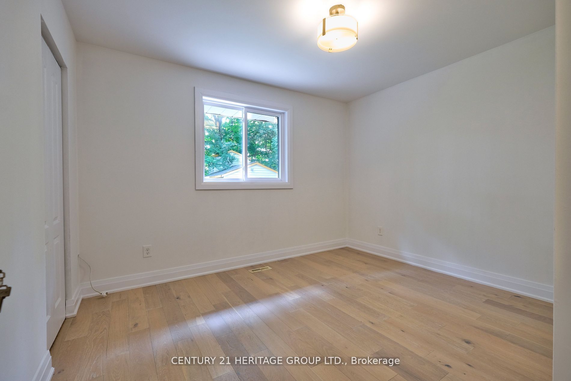 1156 Falgarwood Drive, #Main Fl
