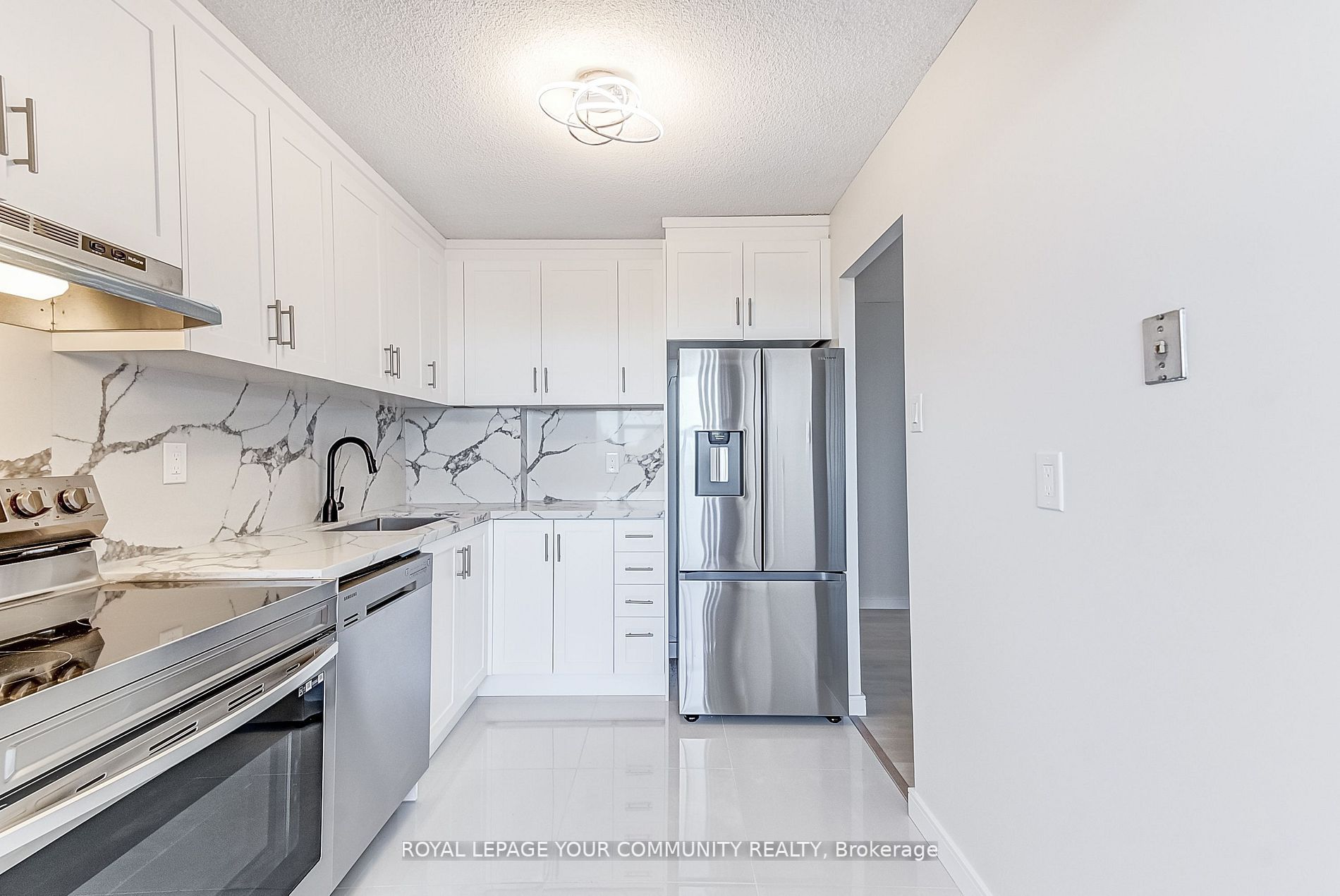530 Lolita Gardens, #406