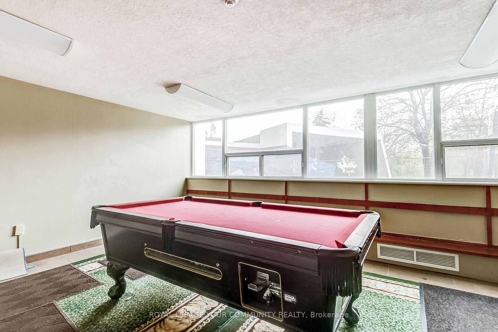 530 Lolita Gardens, #406