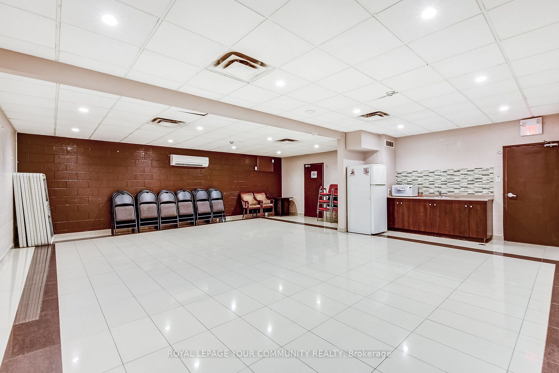 530 Lolita Gardens, #406