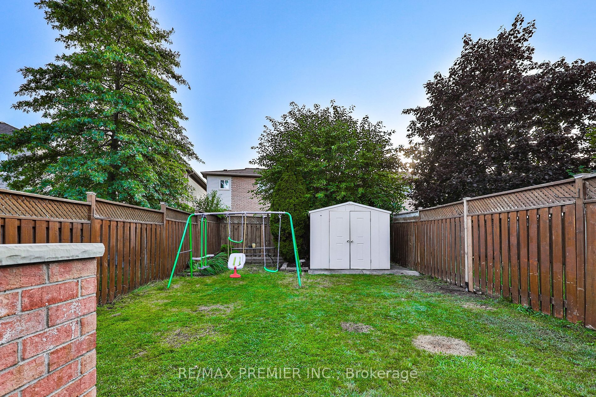 51 Hanton Crescent