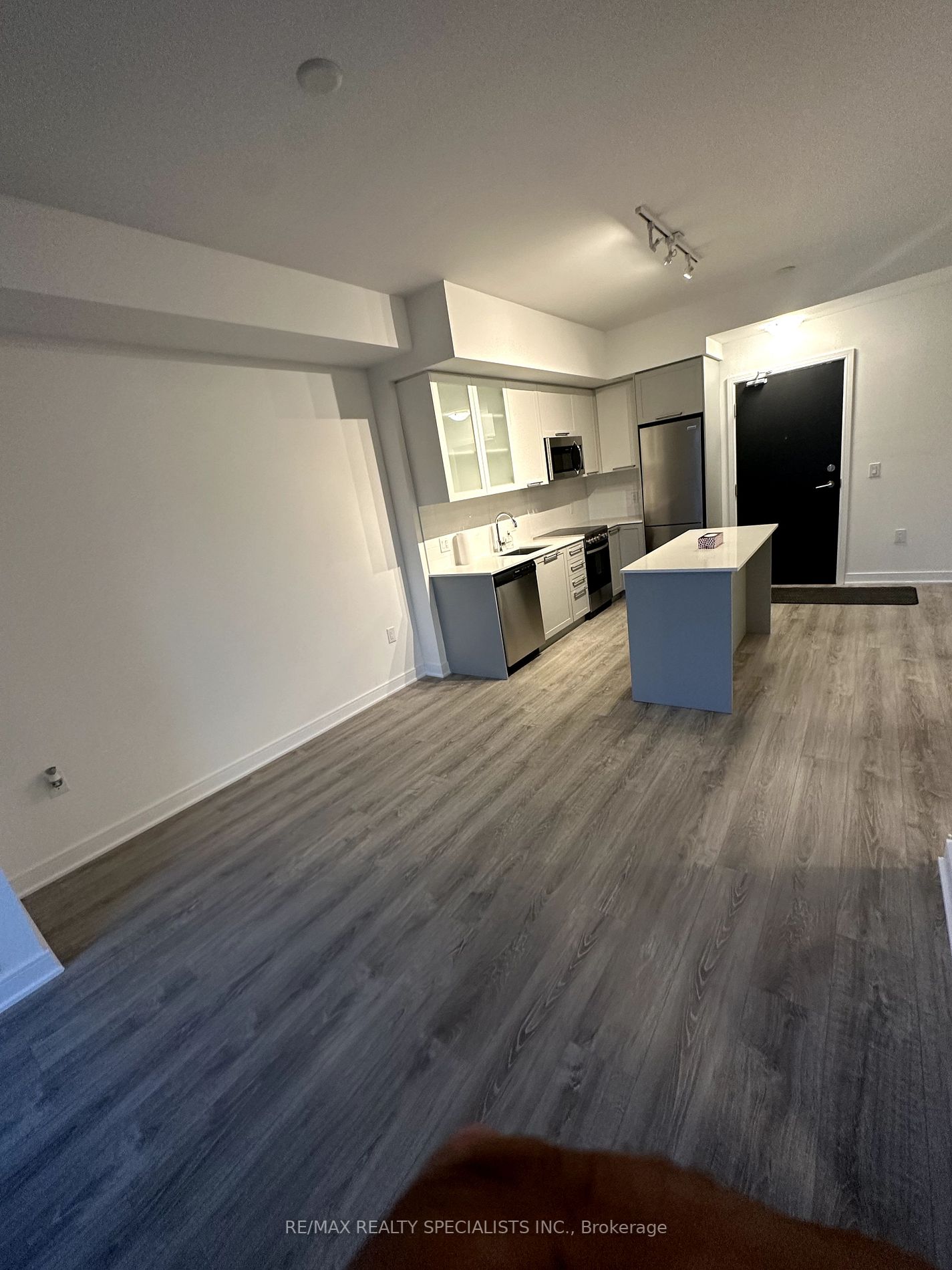 25 NEIGHBOURHOOD Lane, #611