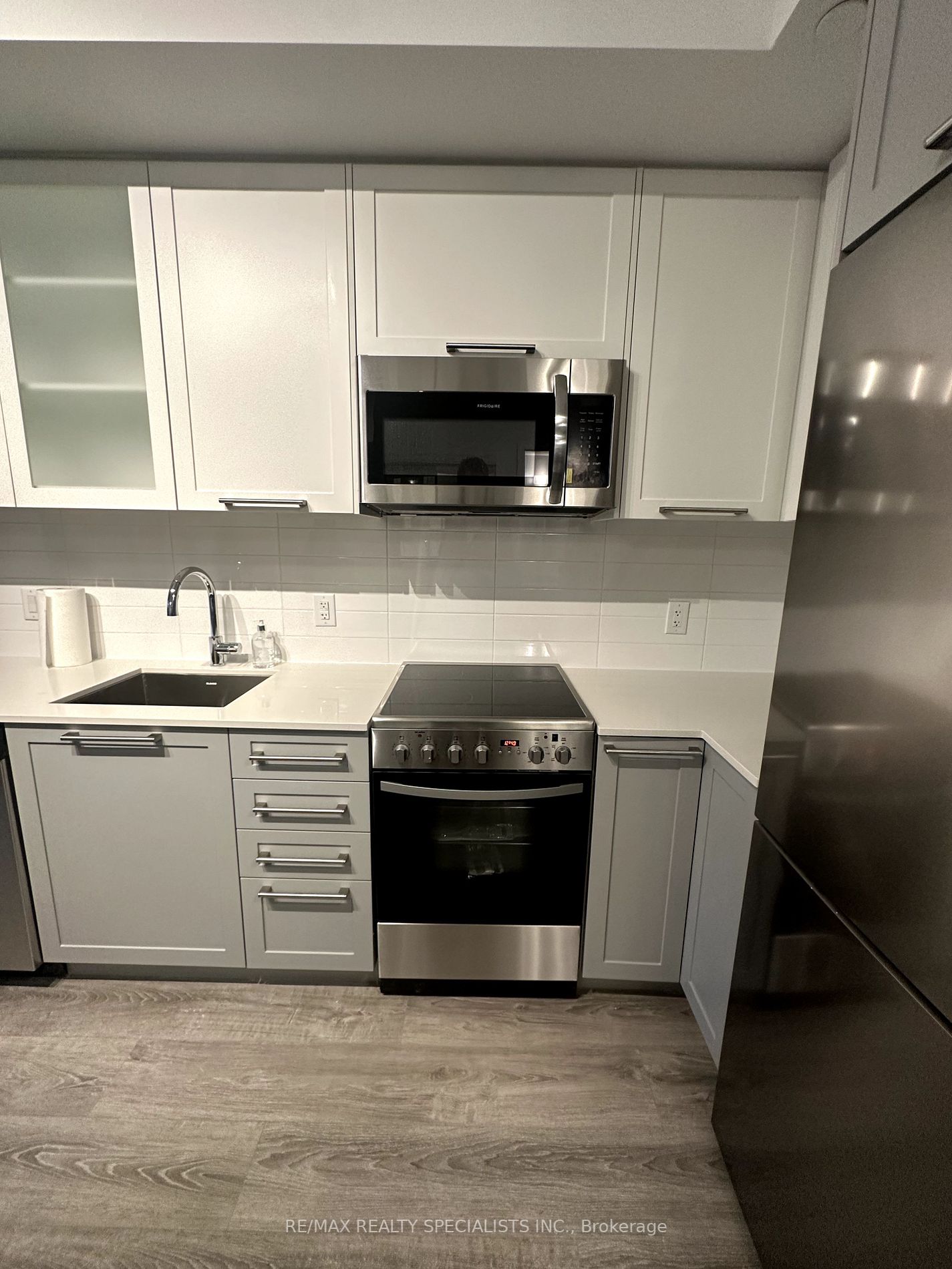 25 NEIGHBOURHOOD Lane, #611