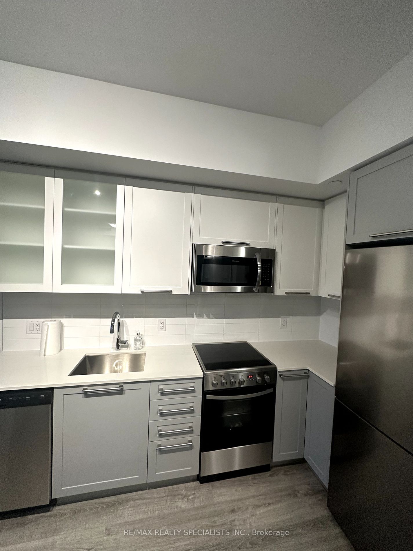 25 NEIGHBOURHOOD Lane, #611