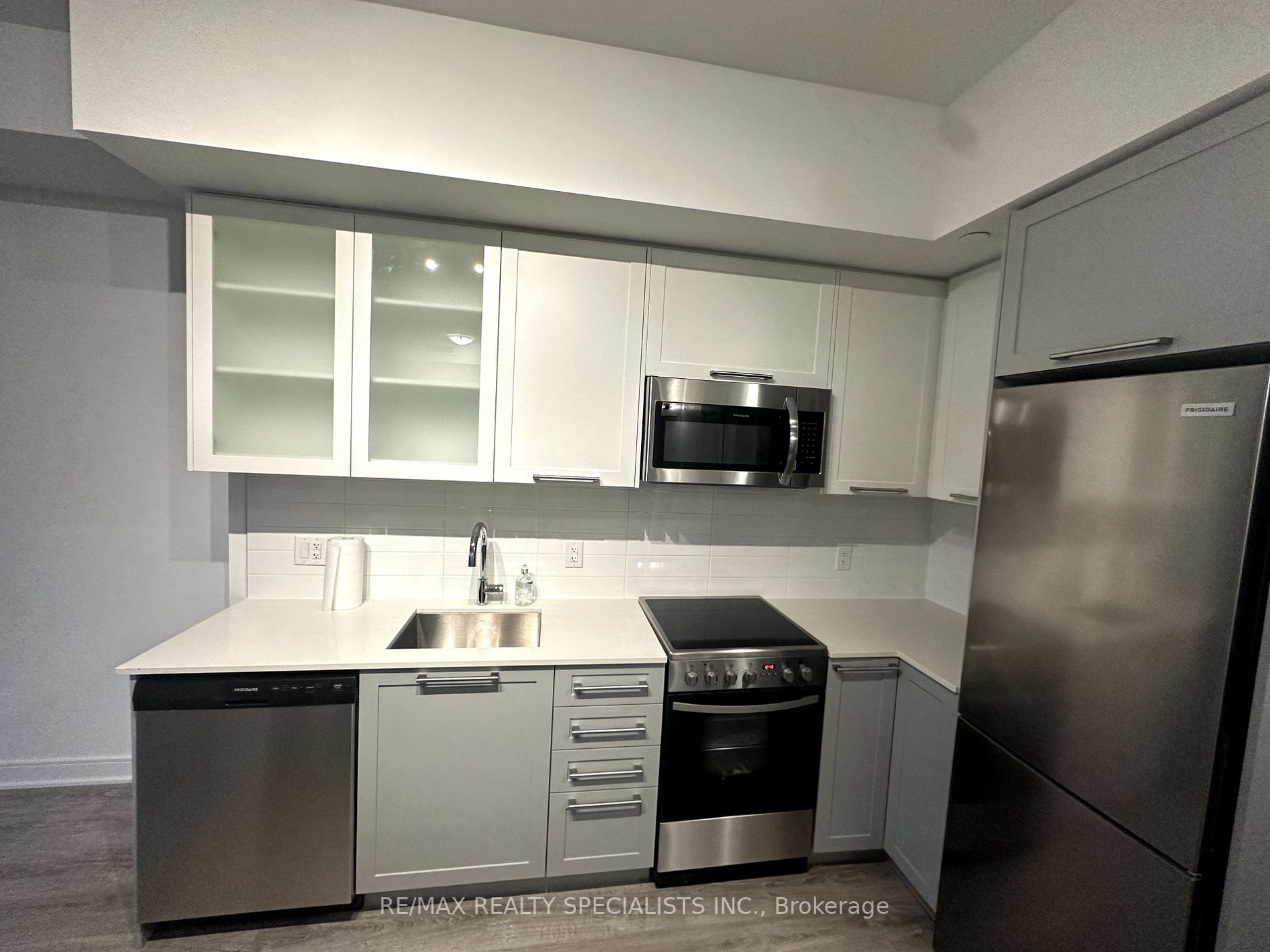 25 NEIGHBOURHOOD Lane, #611