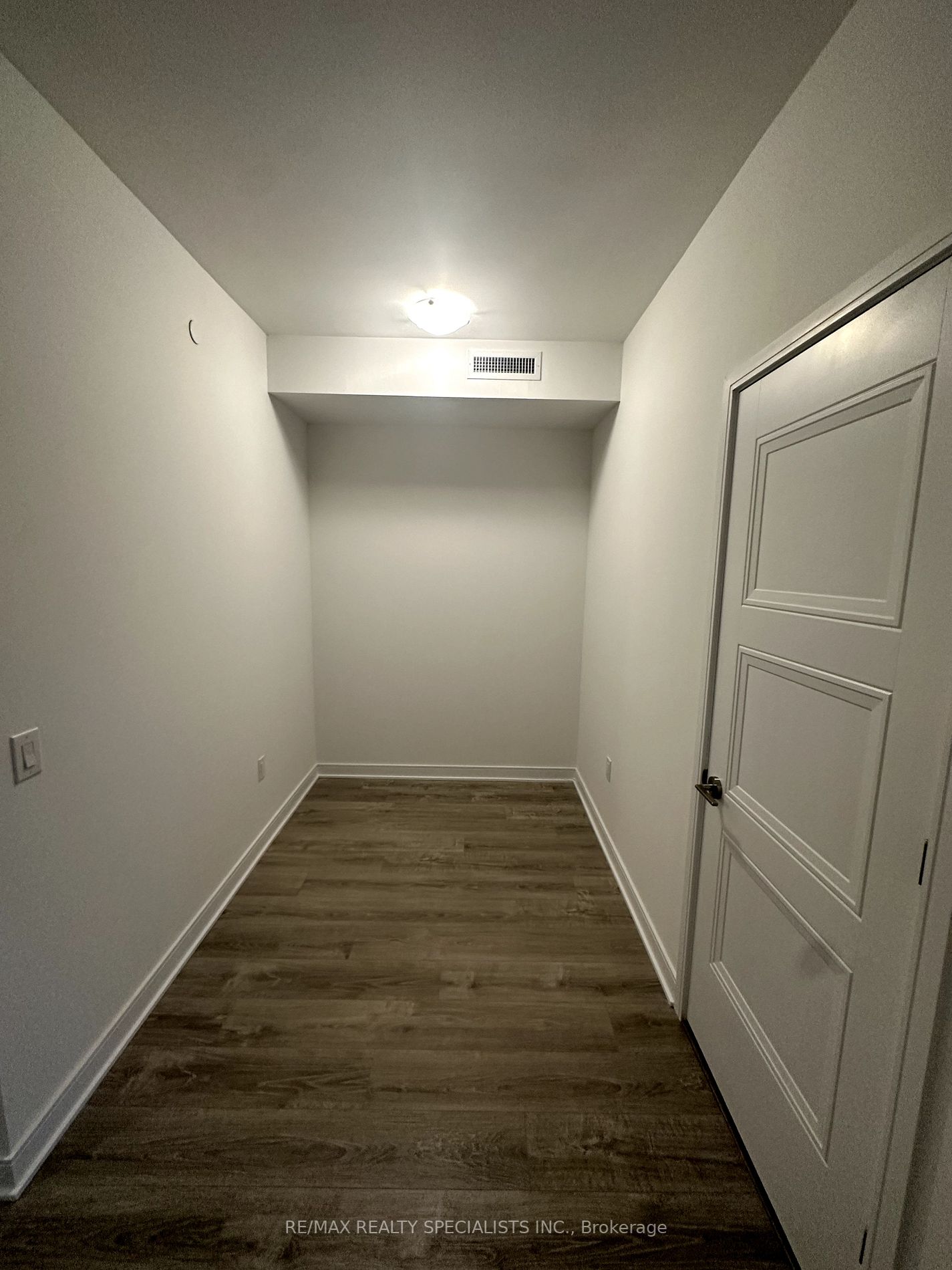 25 NEIGHBOURHOOD Lane, #611