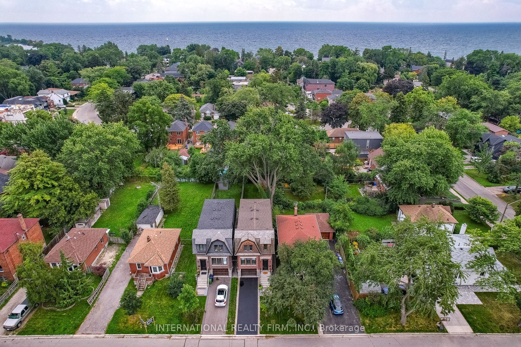 6B Shamrock Ave