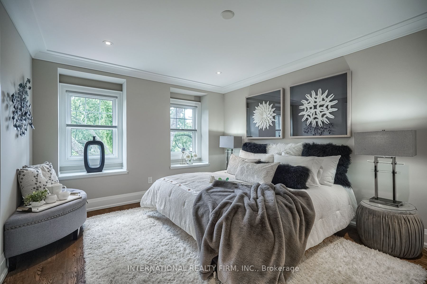 6B Shamrock Ave
