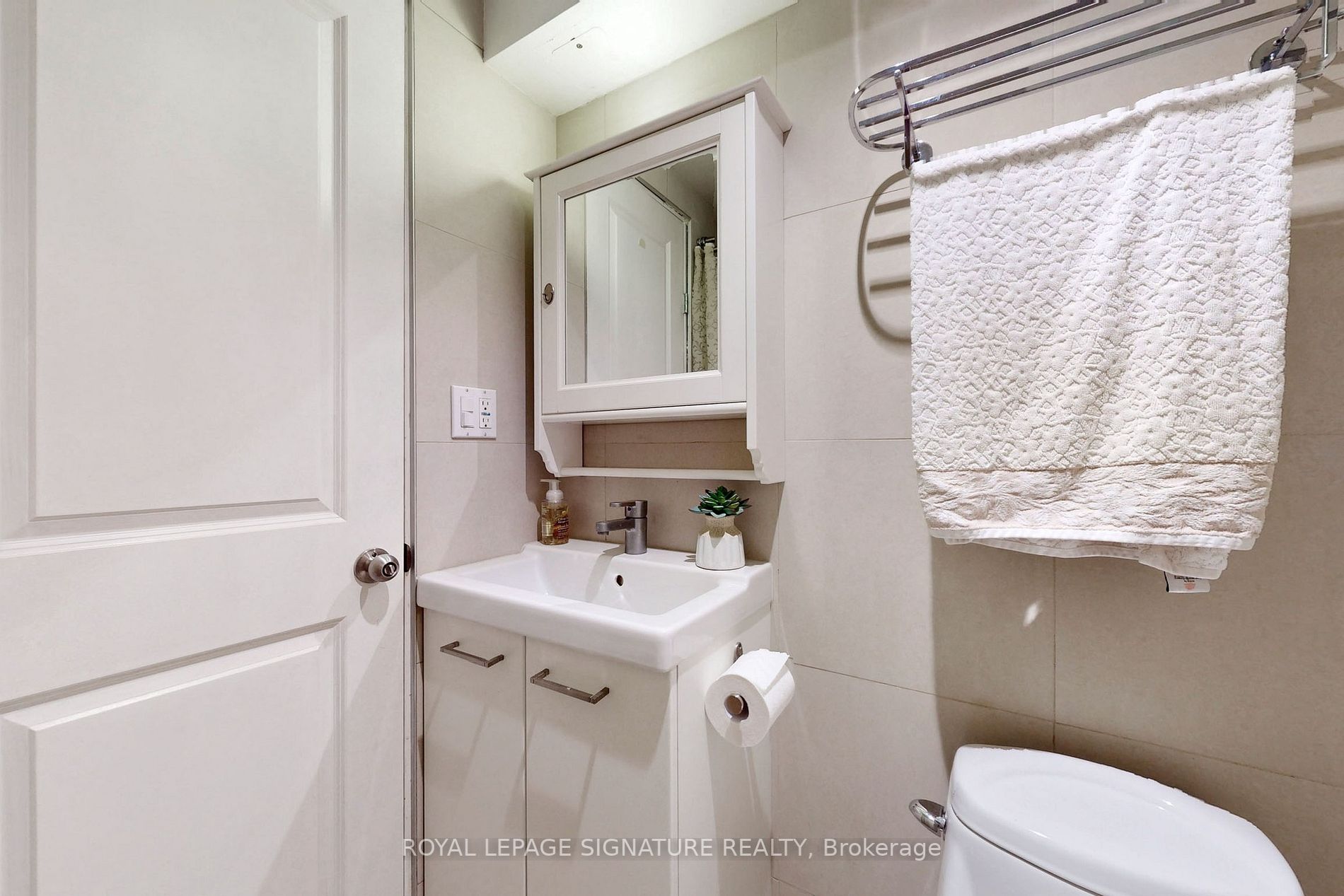 1050 Shawnmarr Rd, #87