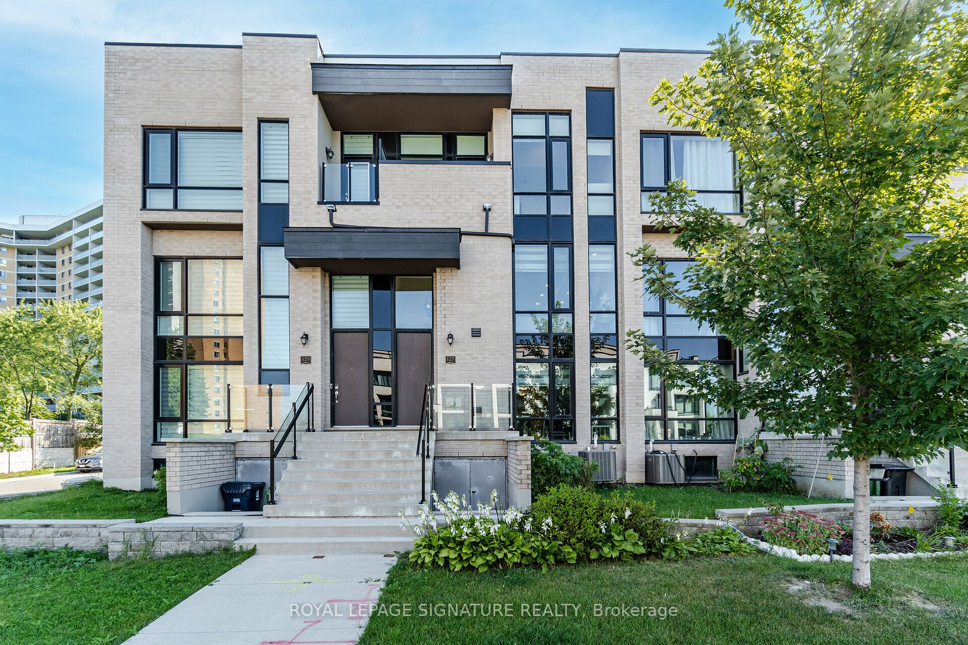 127 Widdicombe Hill