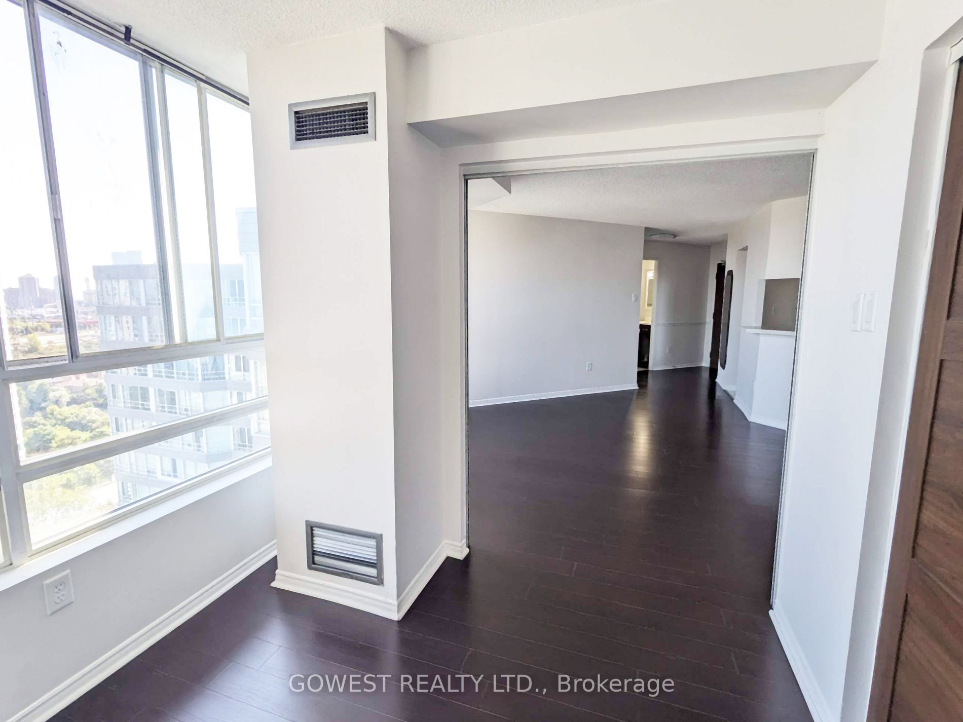 50 Kingsbridge Garden Circle, #1807