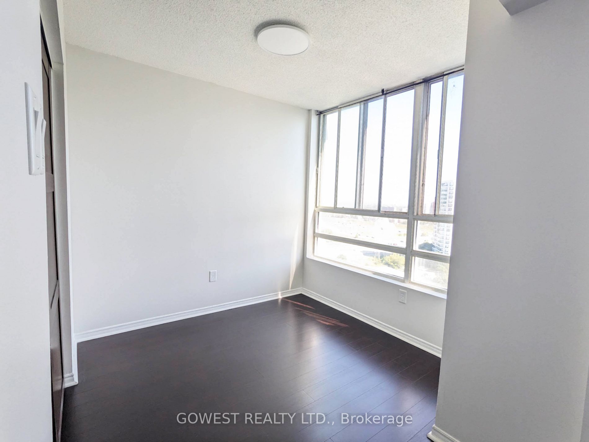 50 Kingsbridge Garden Circle, #1807