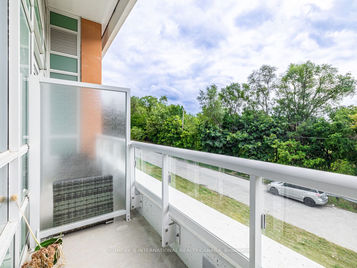 10 Wilby Cres, #106