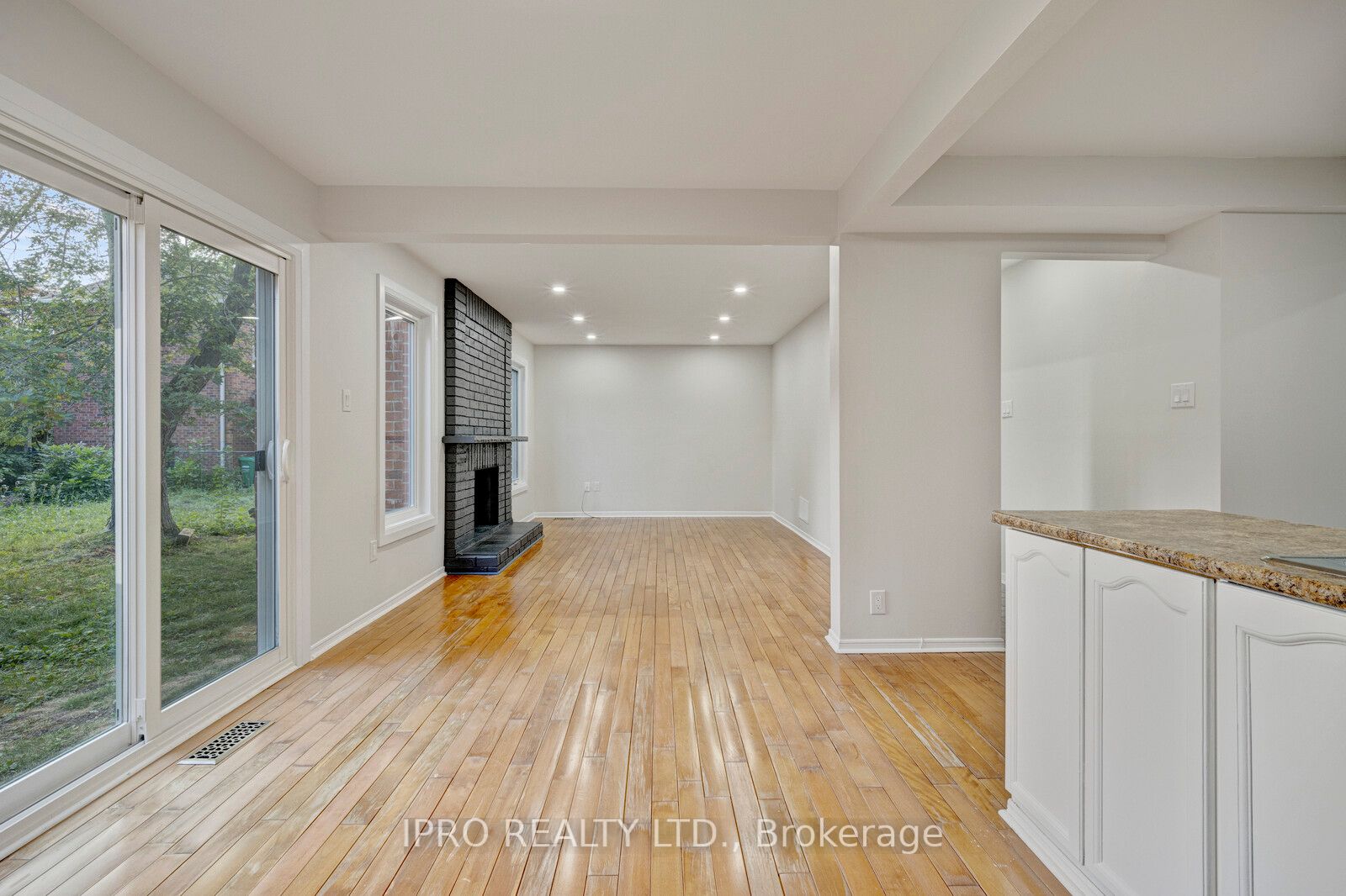 6302 Tenth Line