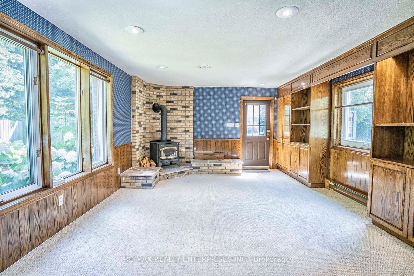224 Pinetree Way