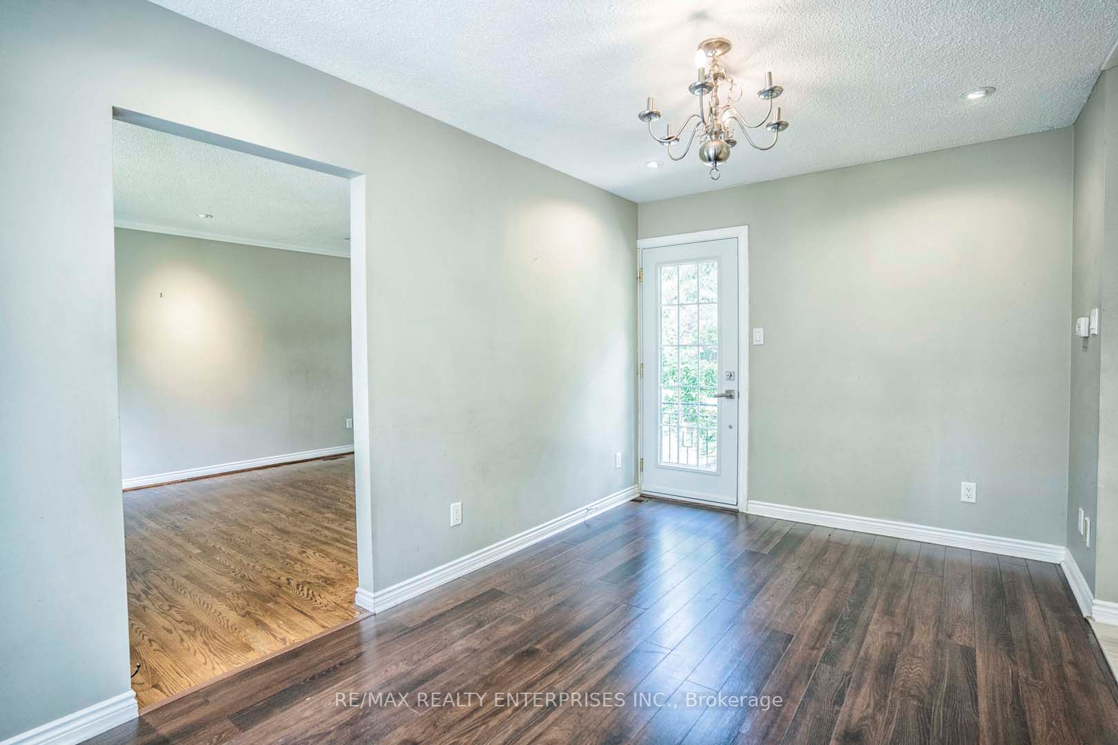 224 Pinetree Way