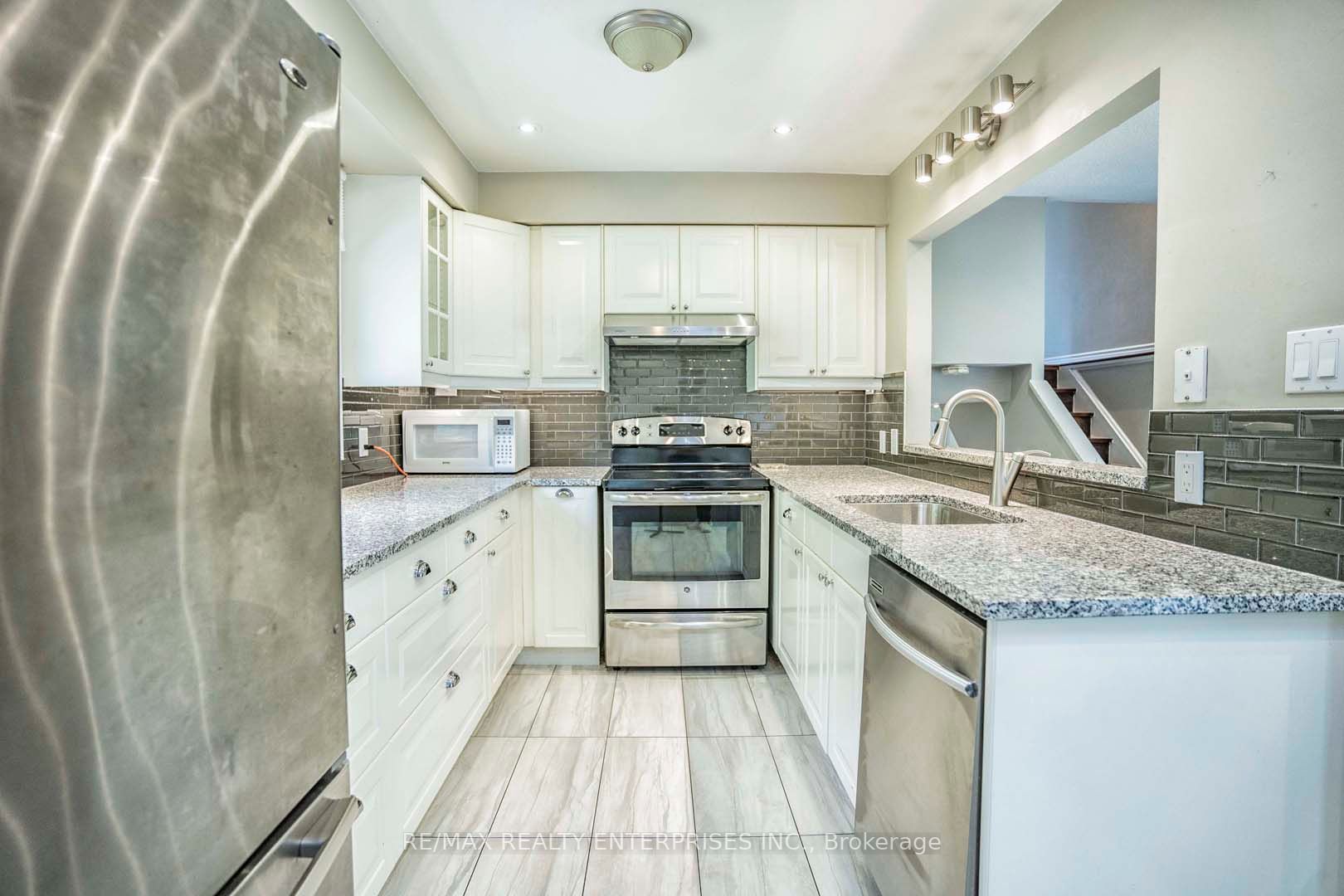 224 Pinetree Way