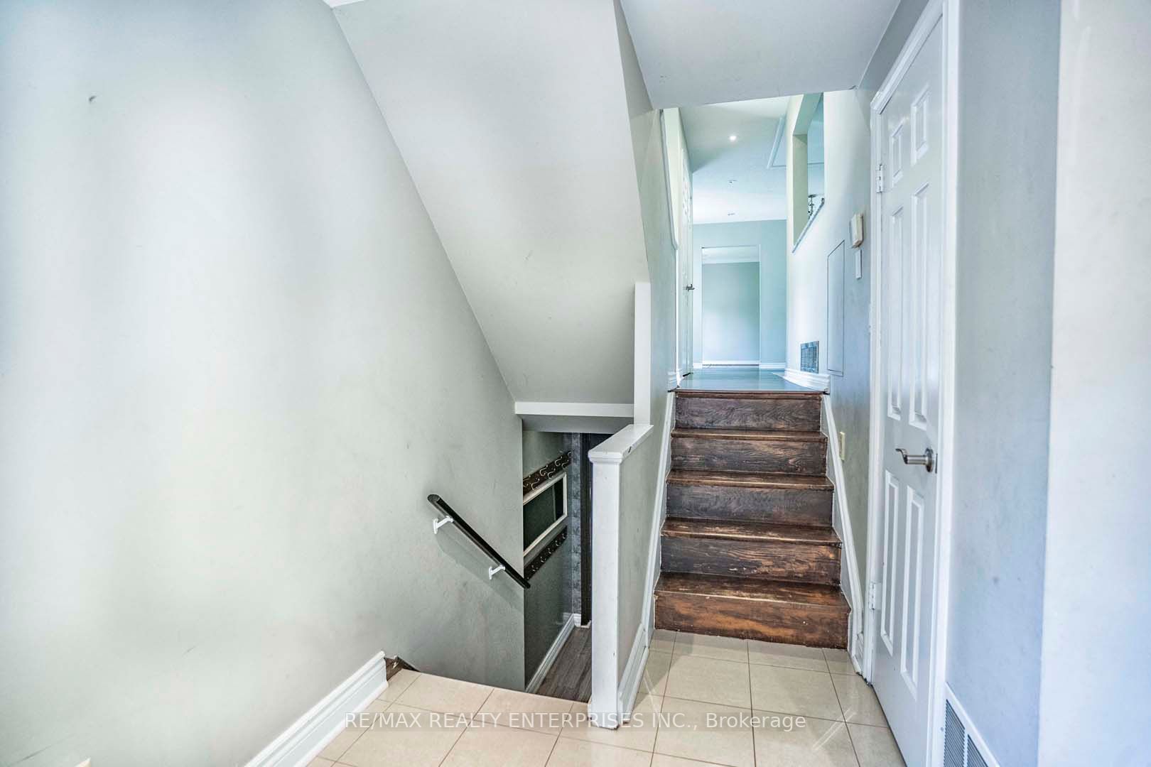 224 Pinetree Way