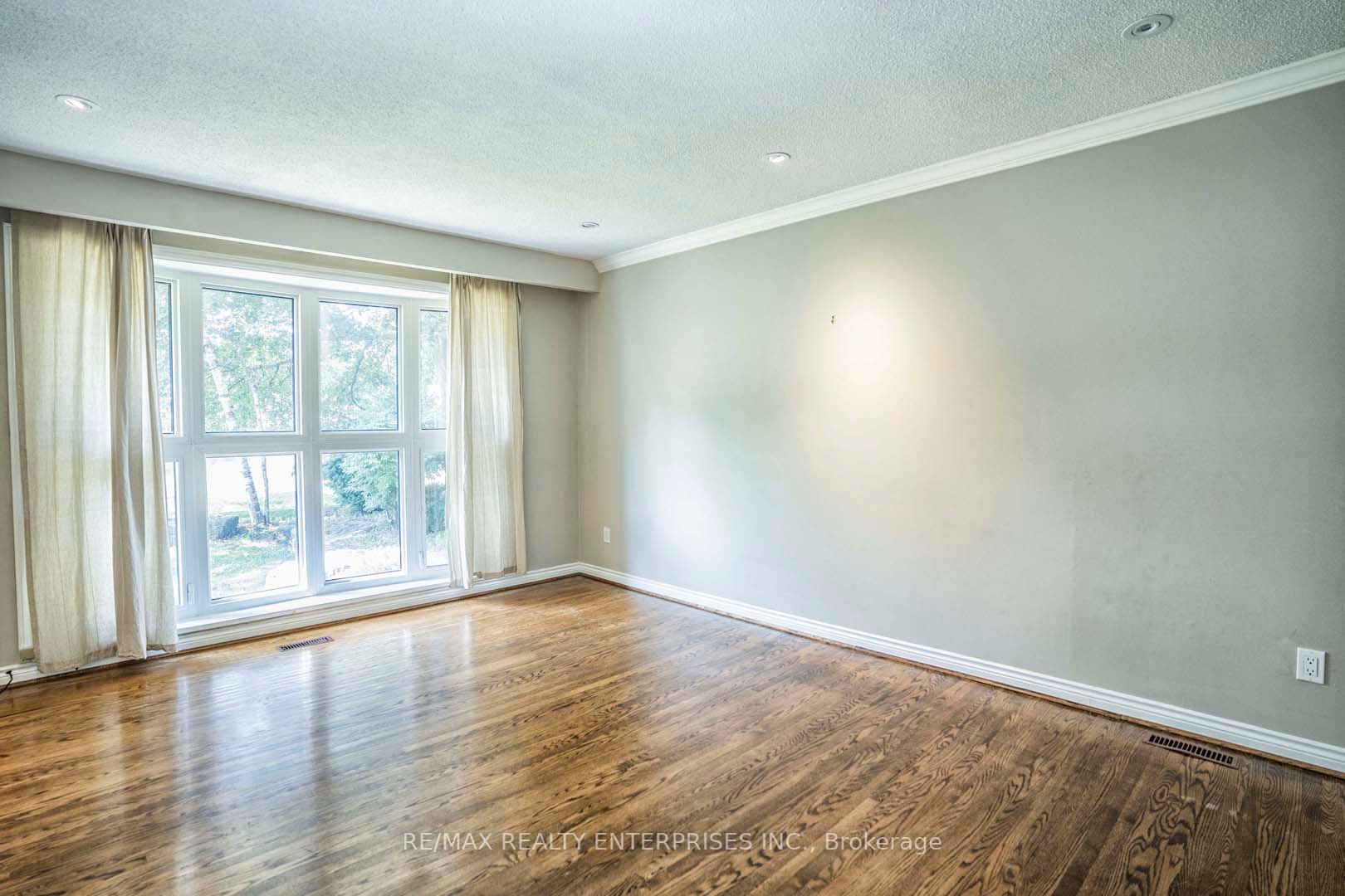 224 Pinetree Way