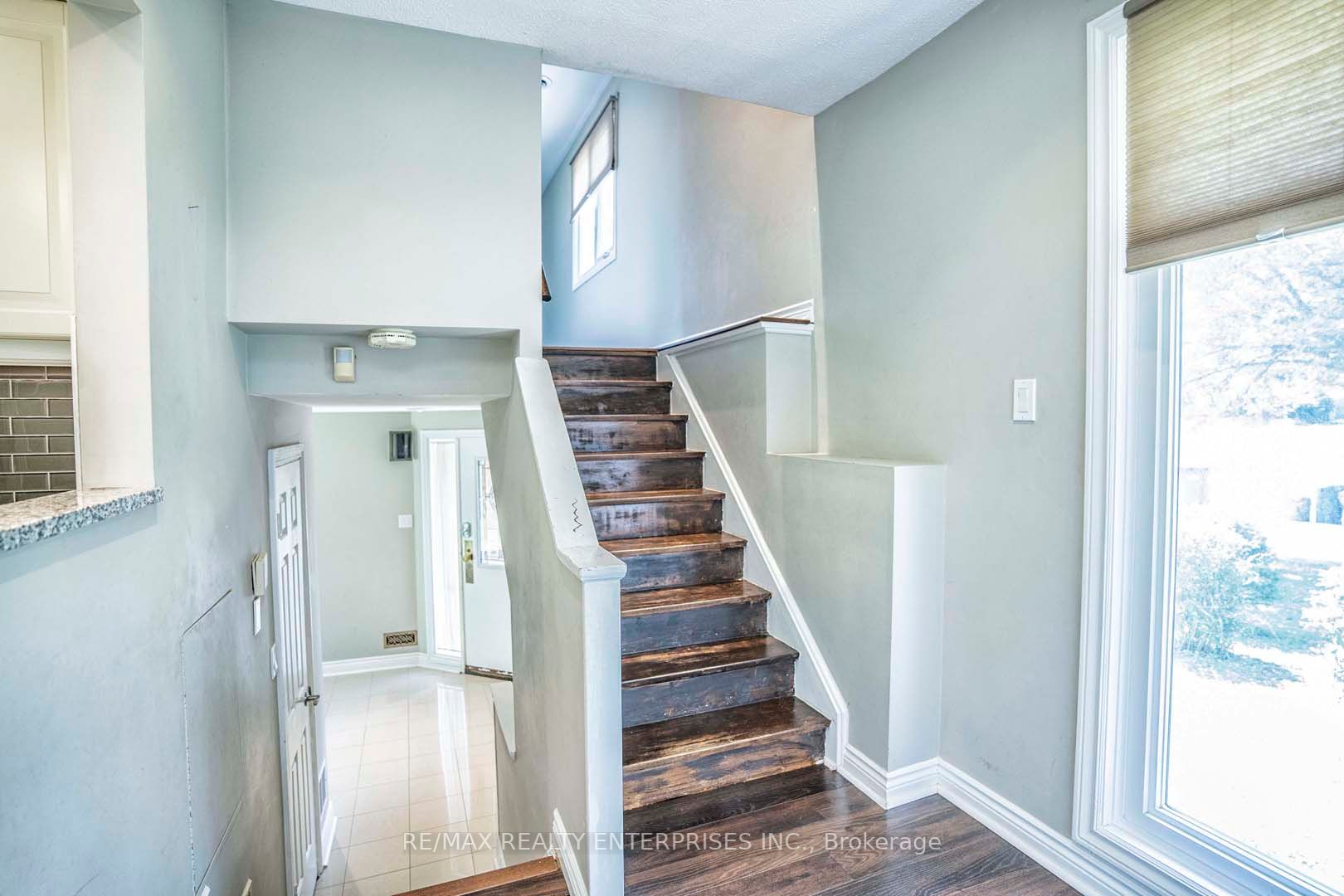 224 Pinetree Way