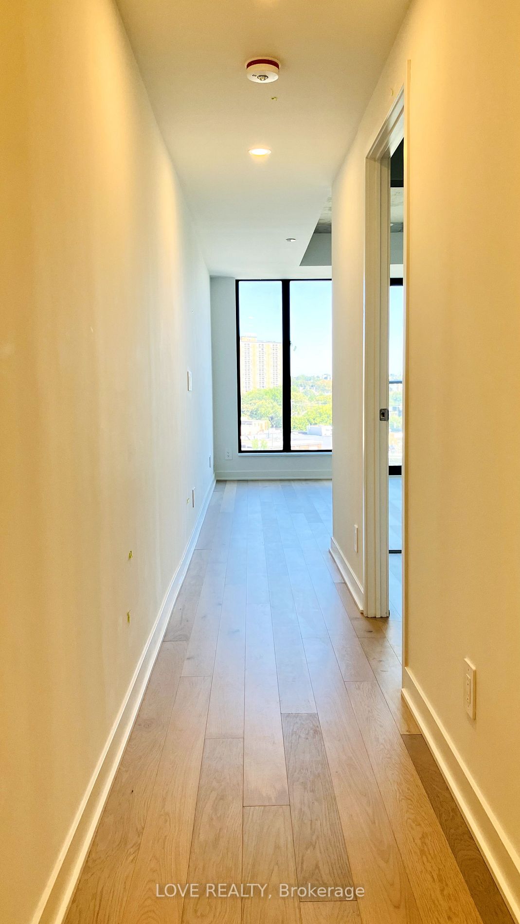2720 Dundas Street W, #705
