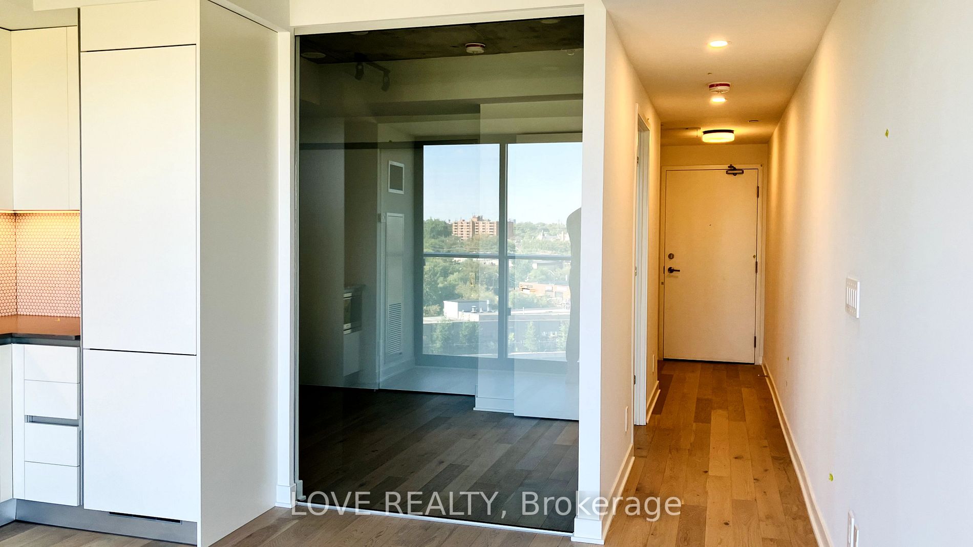 2720 Dundas Street W, #705