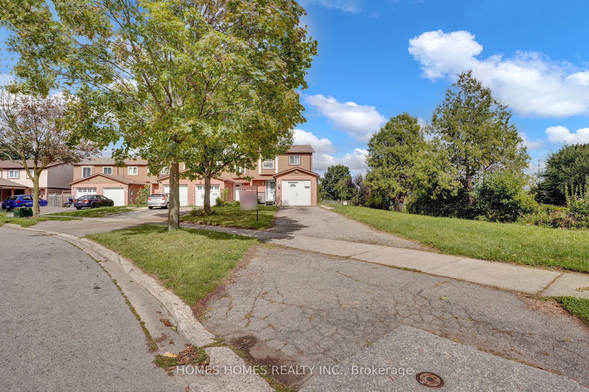 286 Royal Salisbury Way