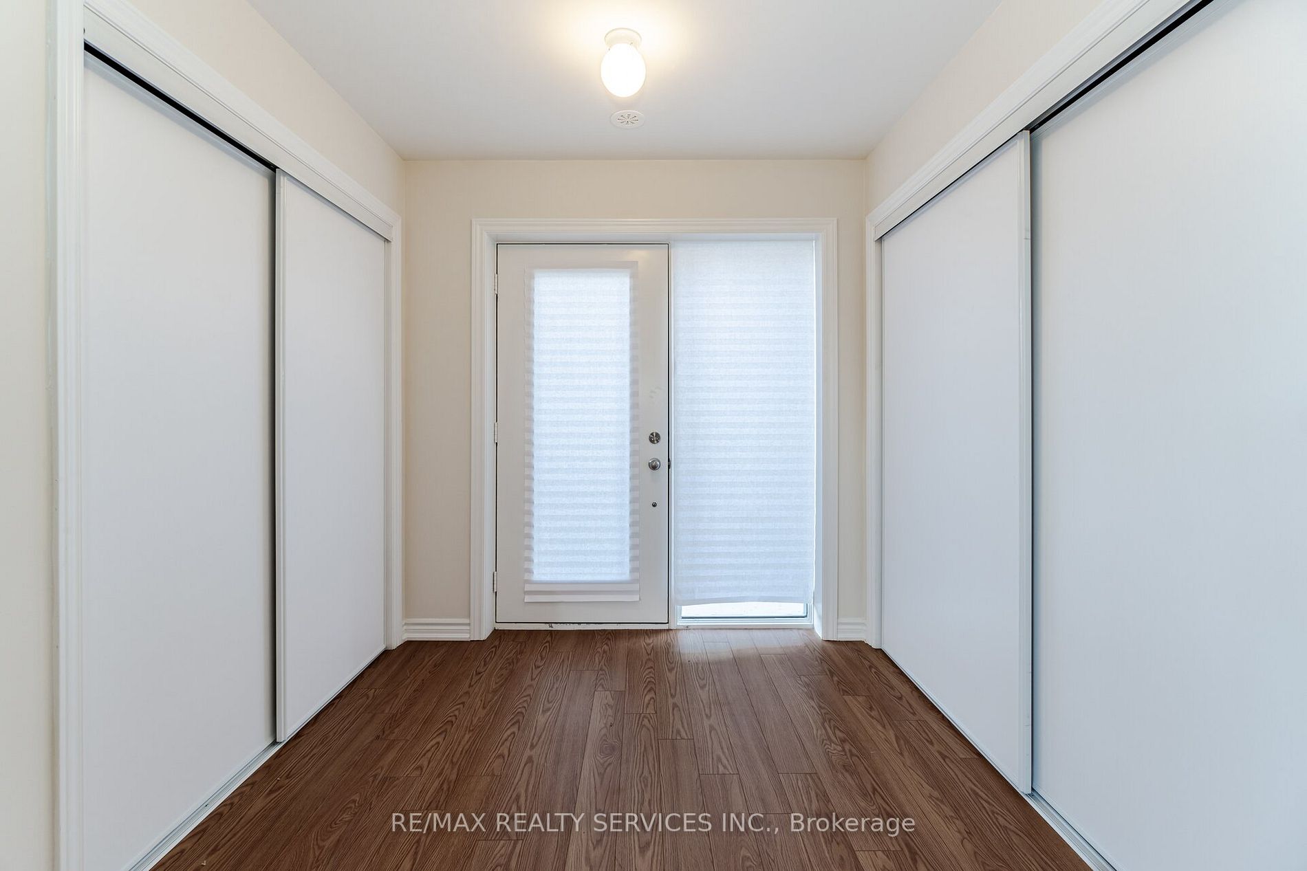 20 Halliford Place E, #101