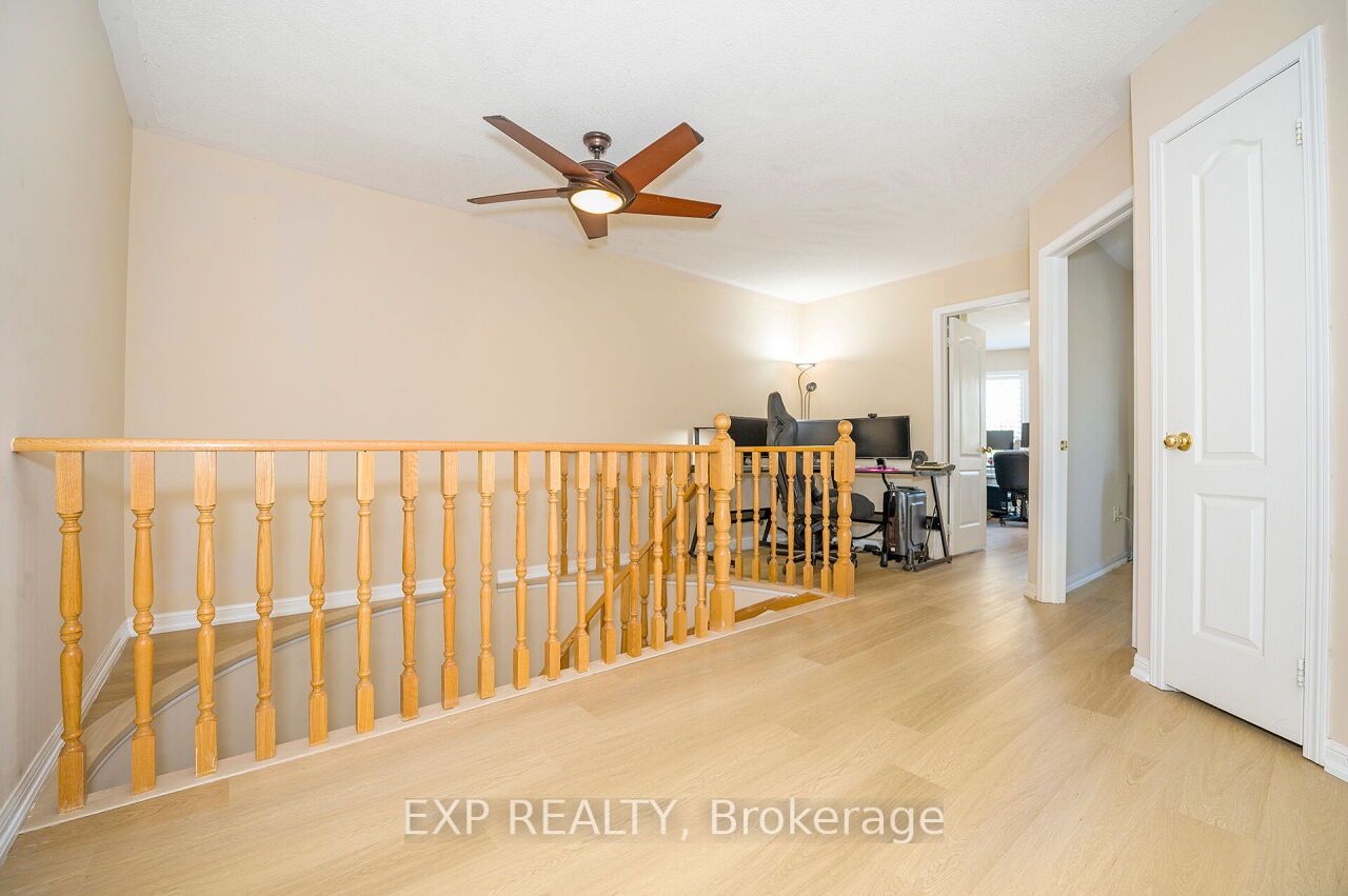 3892 Coachman Circle