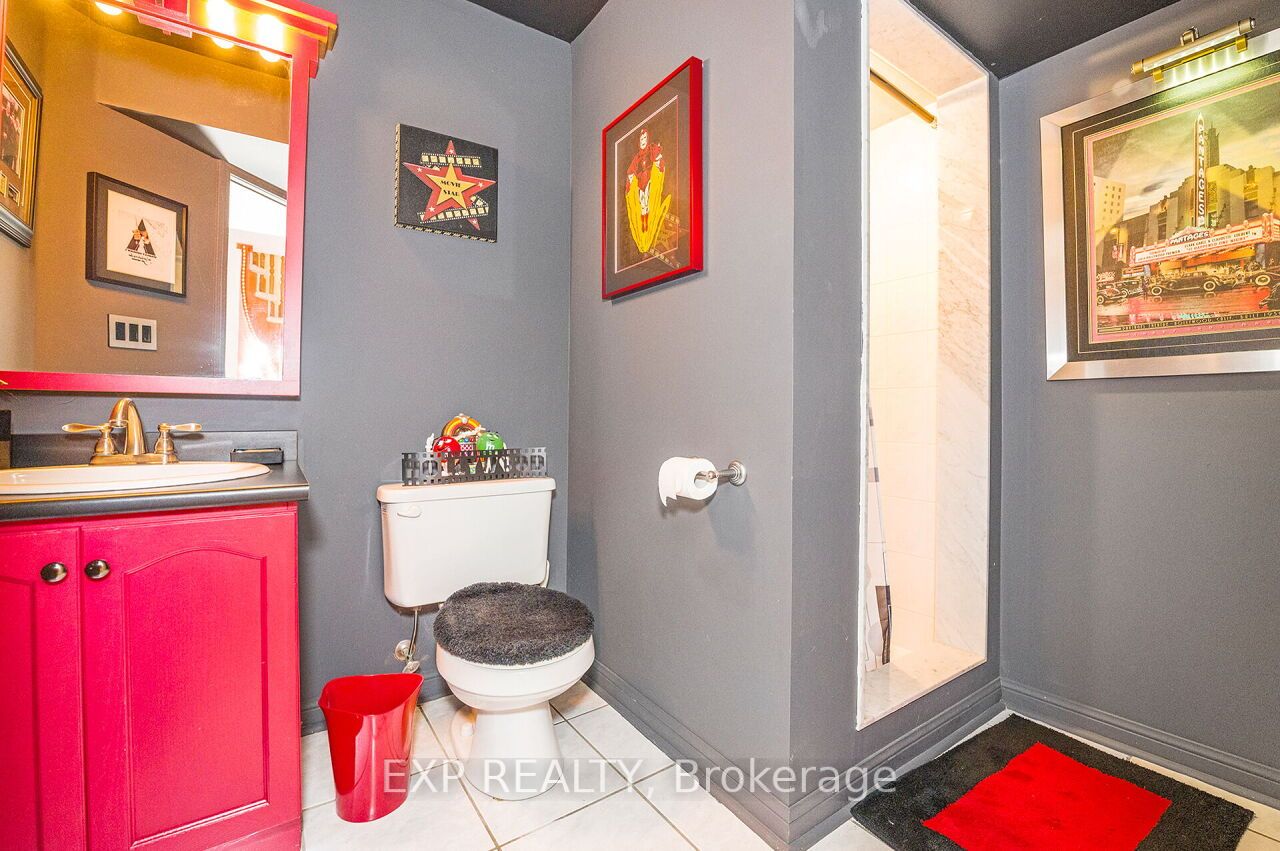 3892 Coachman Circle