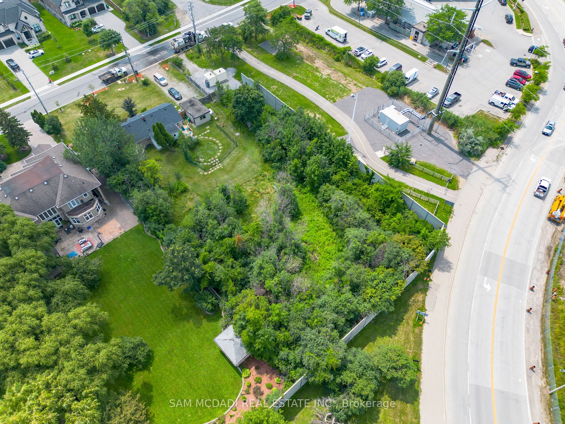 1561 Indian Grove