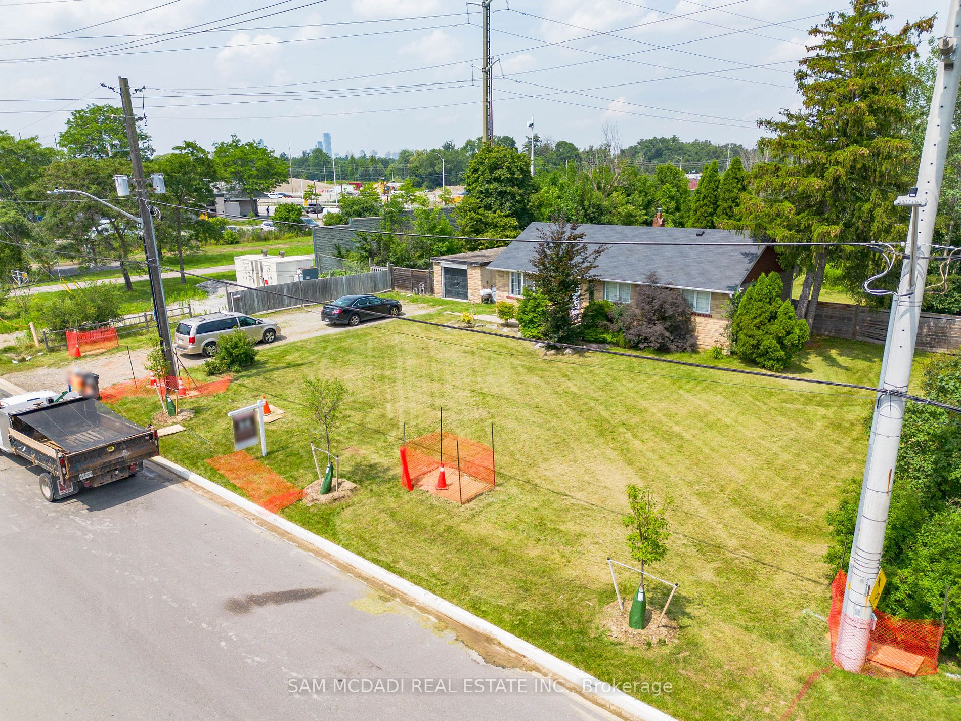 1561 Indian Grove
