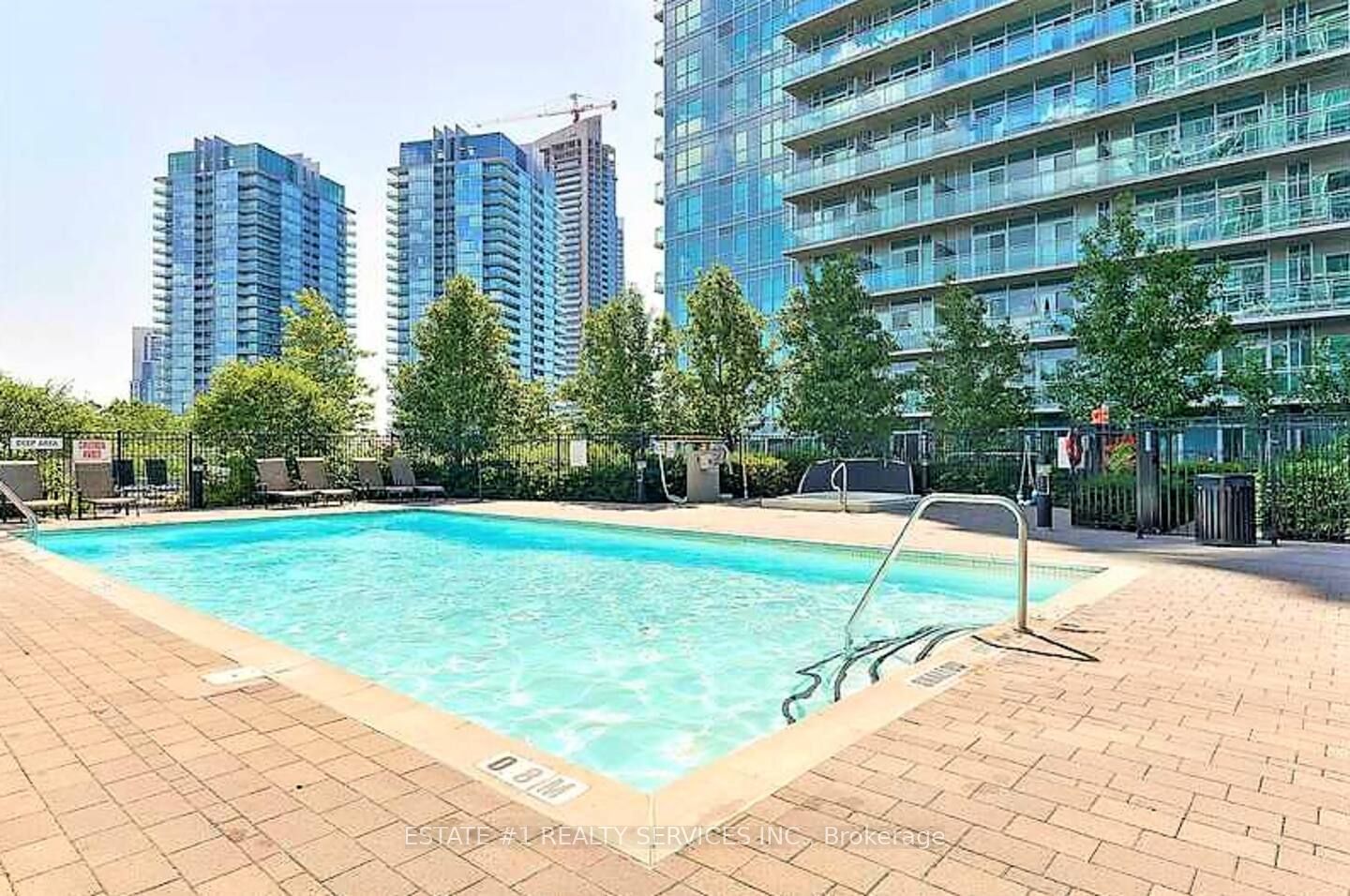 165 Legion Road N, #2724