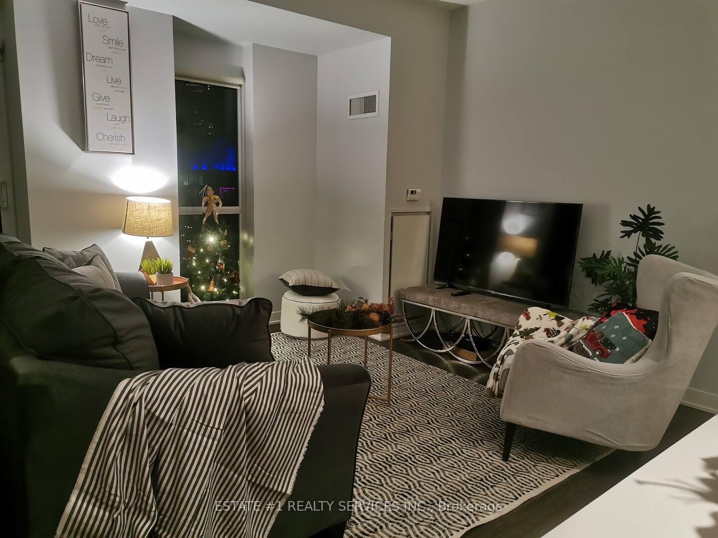 165 Legion Road N, #2724