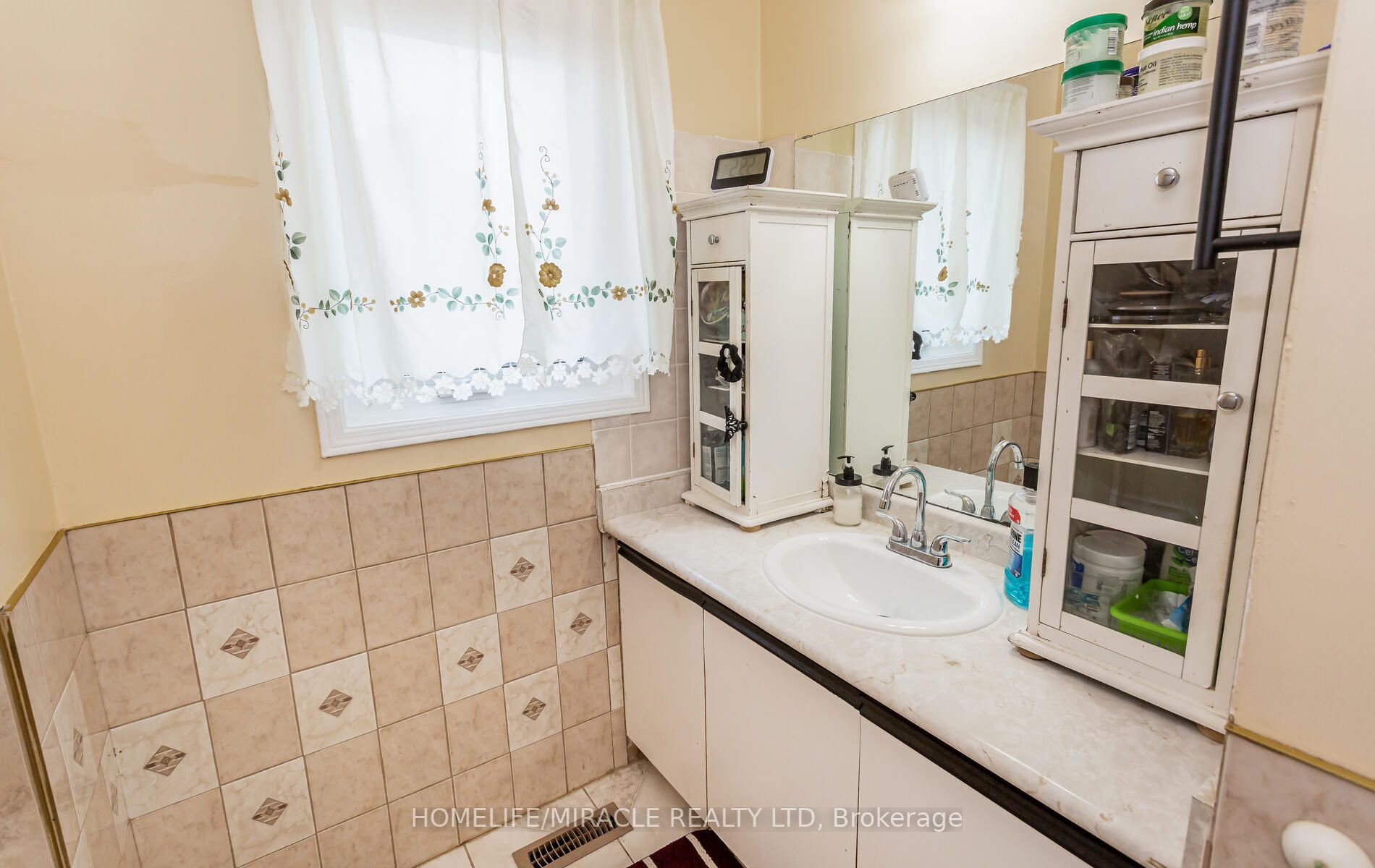59 Cranberry Cres