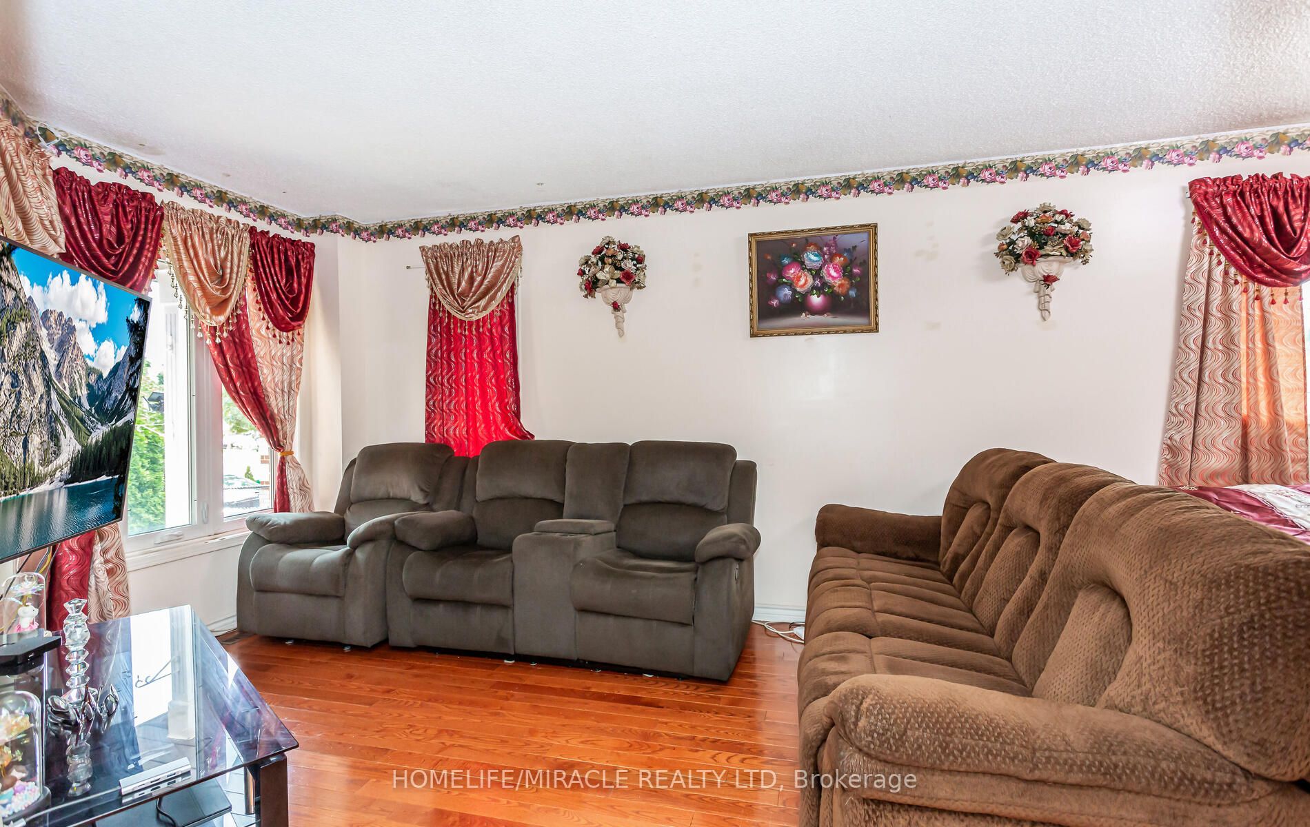59 Cranberry Cres