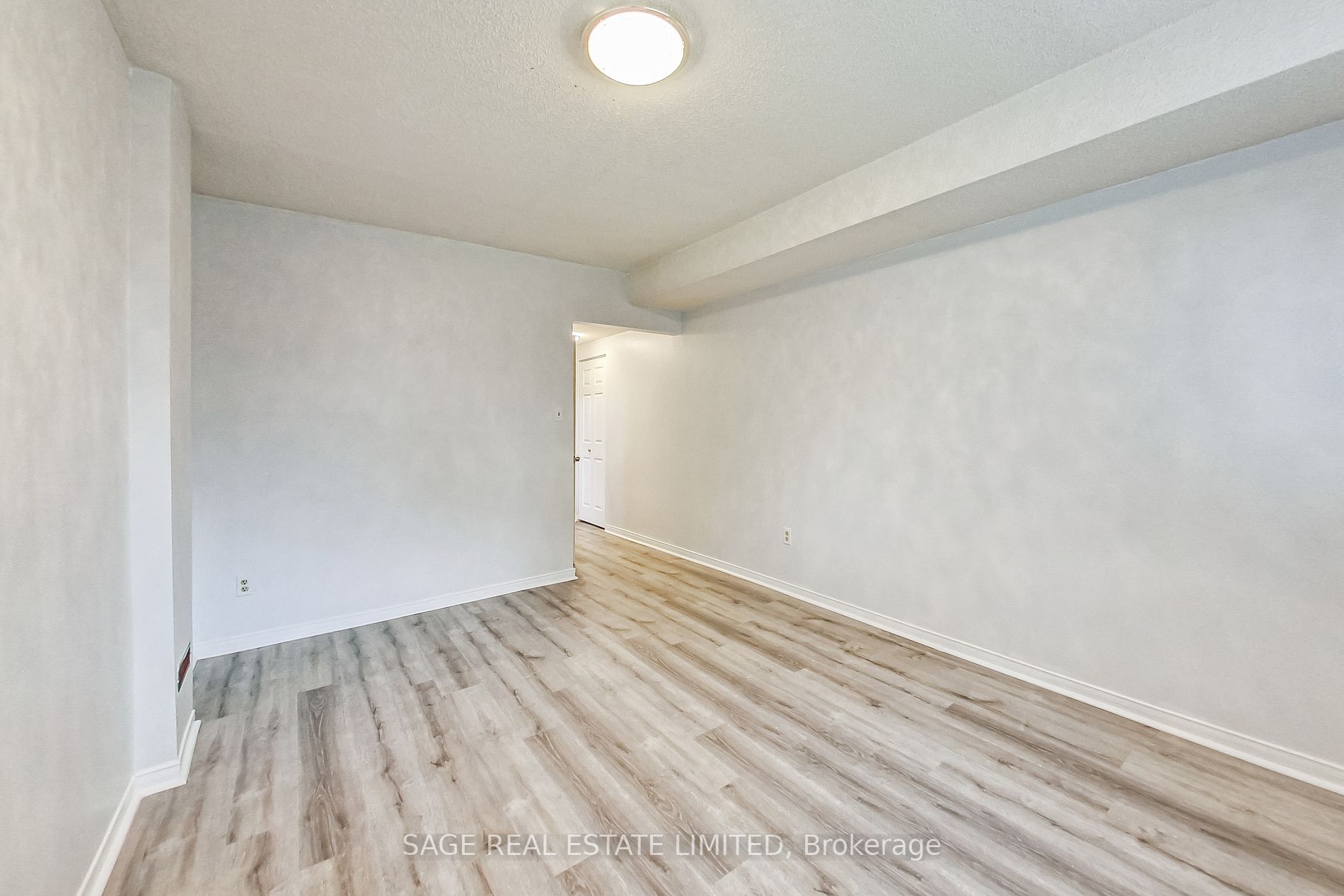 484 Luzon Crescent