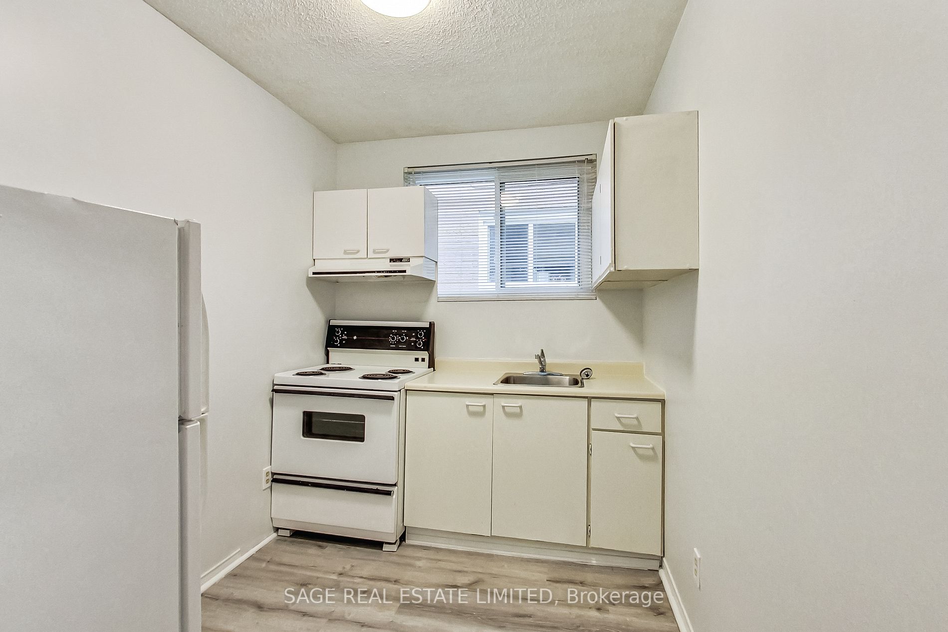 484 Luzon Crescent