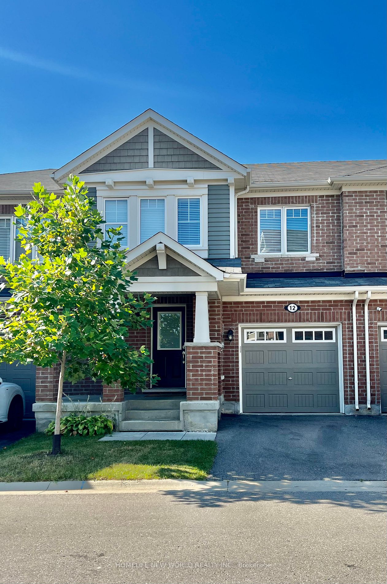 #12 - 1000 Asleton Blvd, #16