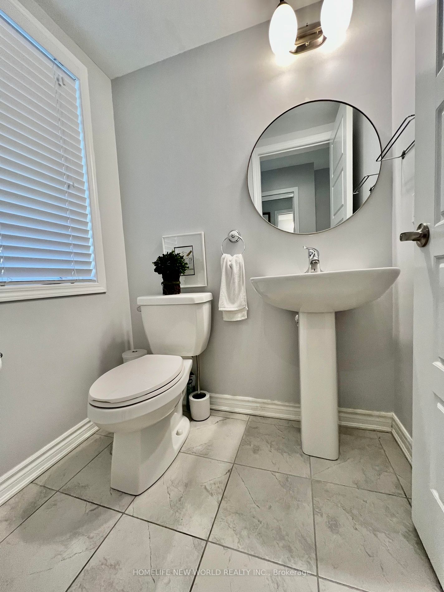 #12 - 1000 Asleton Blvd, #16
