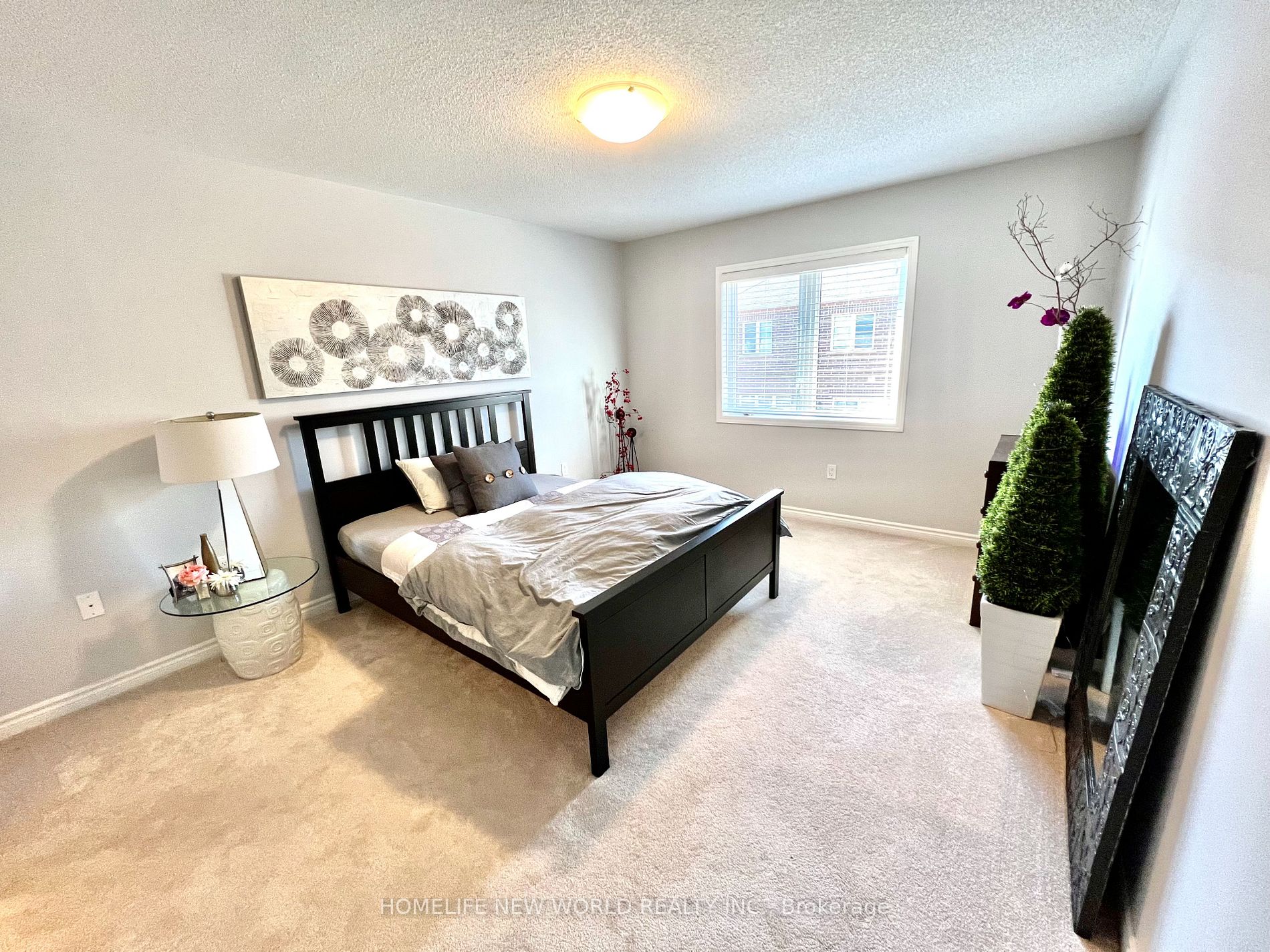 #12 - 1000 Asleton Blvd, #16