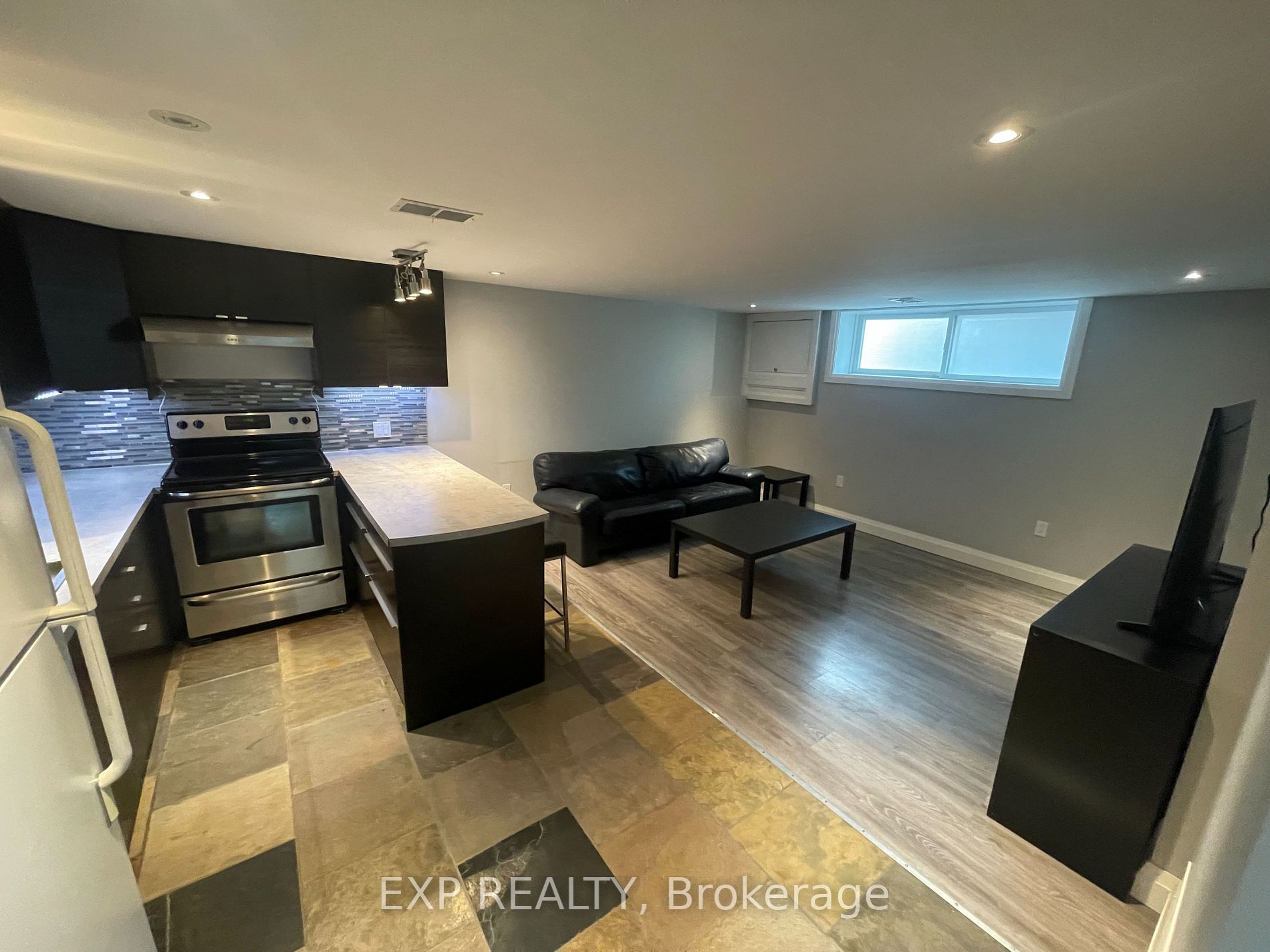 128 King St, #Bsmt