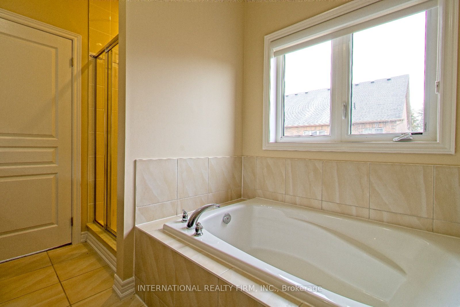 11 Monceau Rd