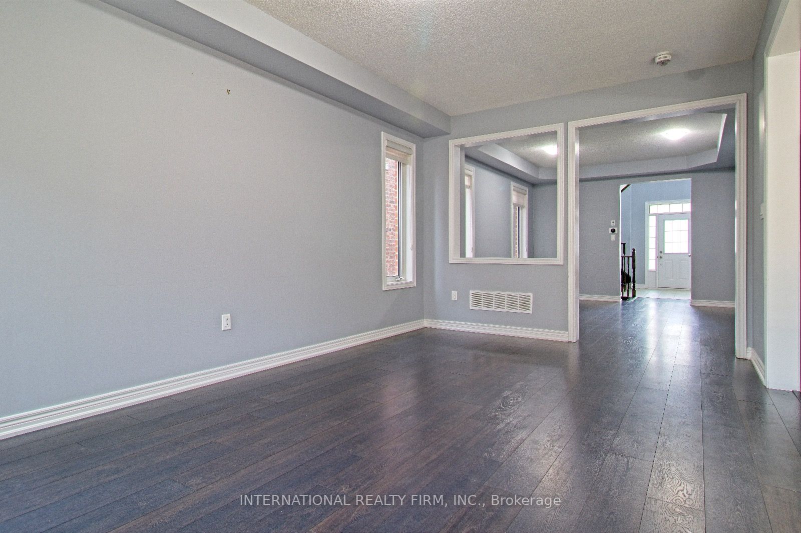11 Monceau Rd