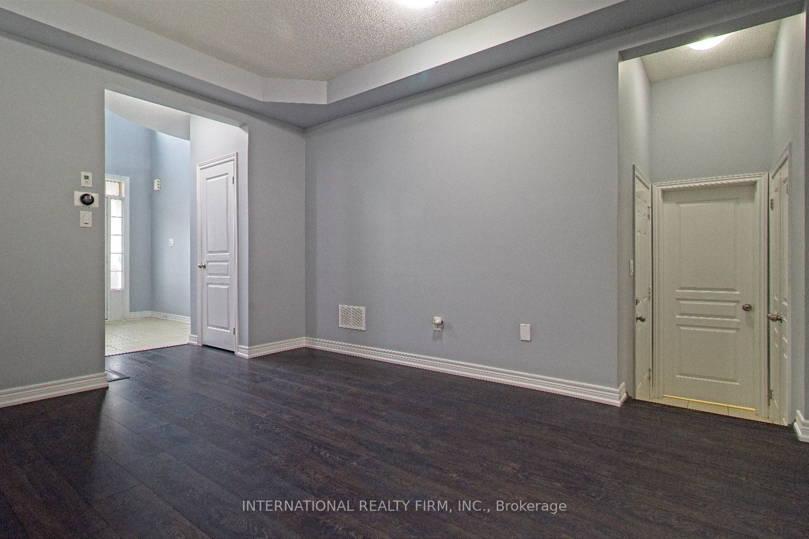 11 Monceau Rd