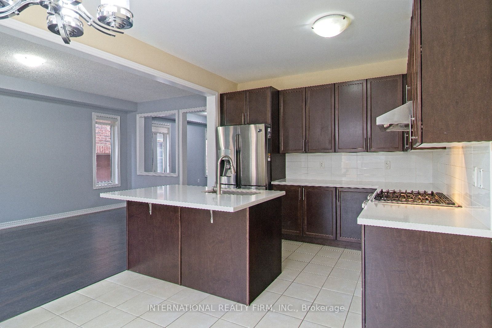 11 Monceau Rd