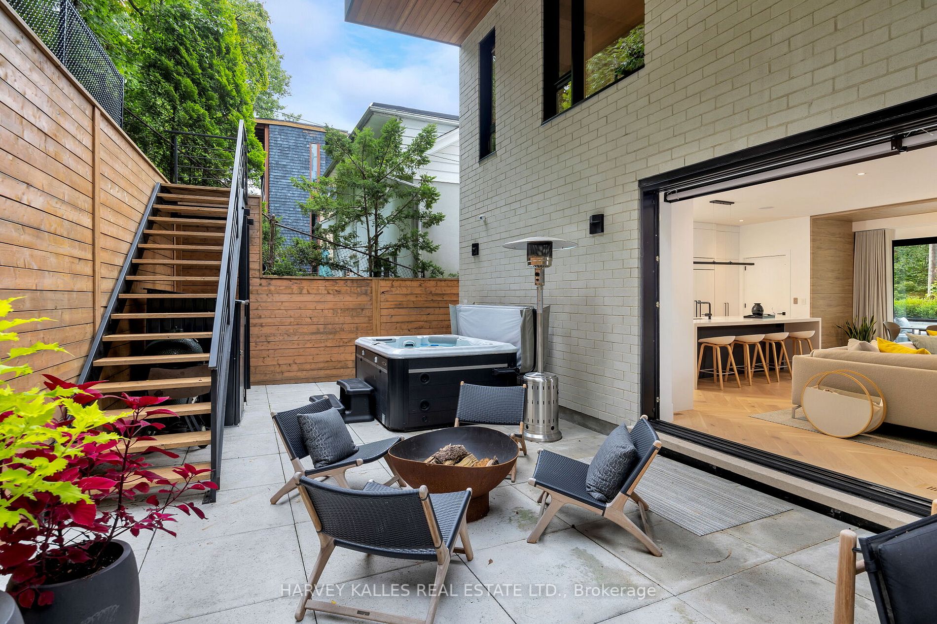 44 Ellis Park Rd