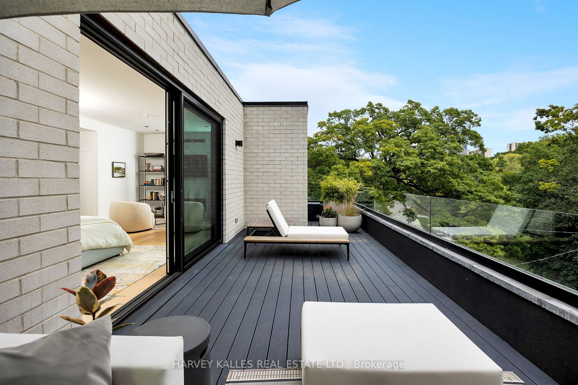 44 Ellis Park Rd