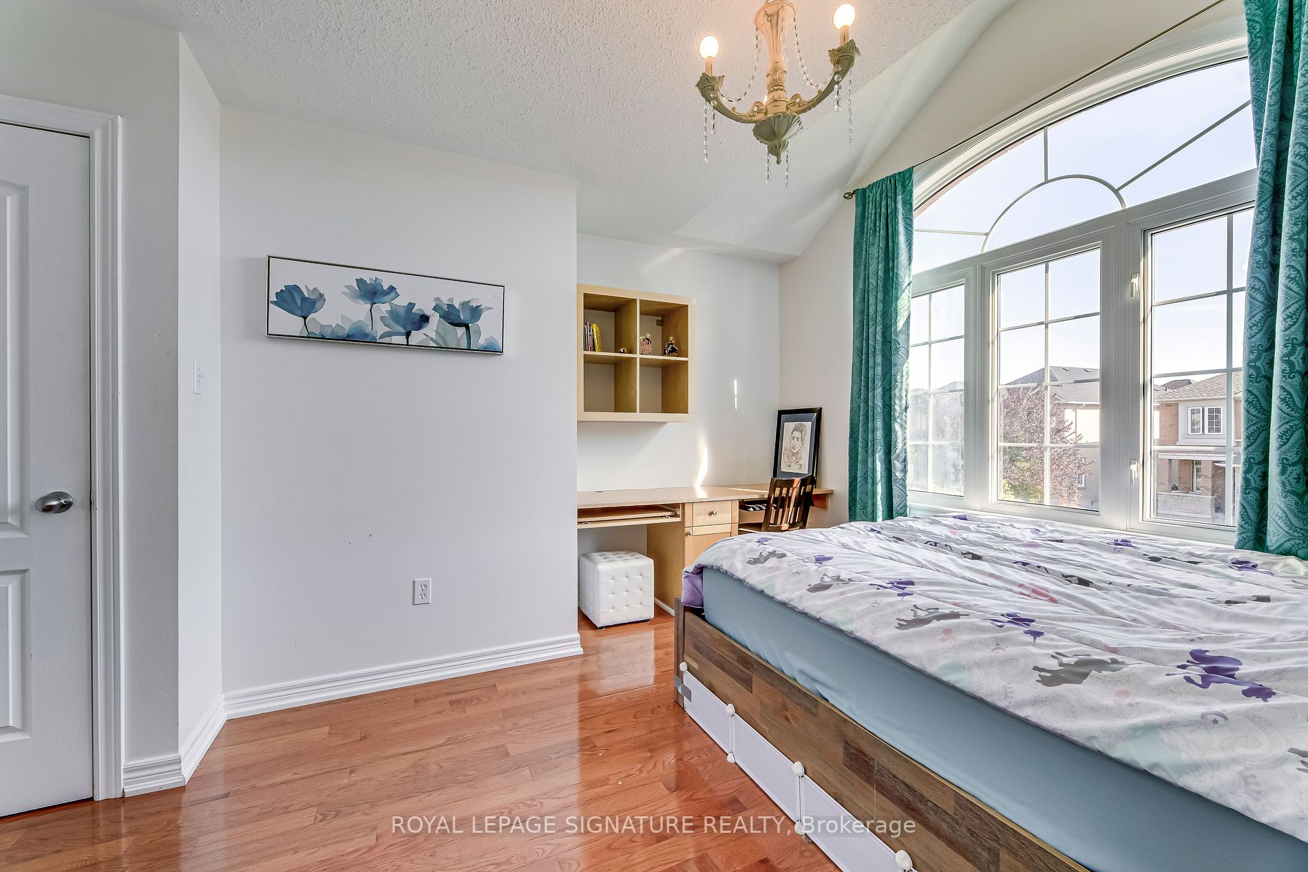 2372 Hilda Drive